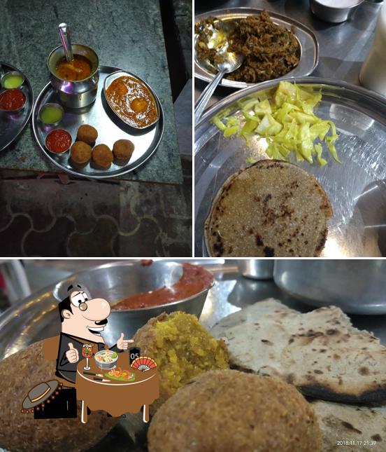 Meals at VARUDI KHODIYAR KATHIYAWADI