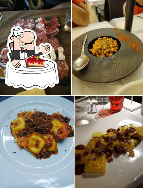 900 Casual restaurant