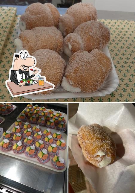 Platti al Gelateria Pasticceria Cangelosi