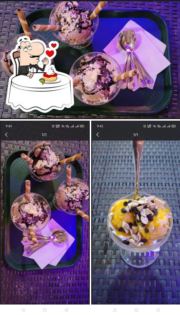 Finger Licks offers a selection of desserts