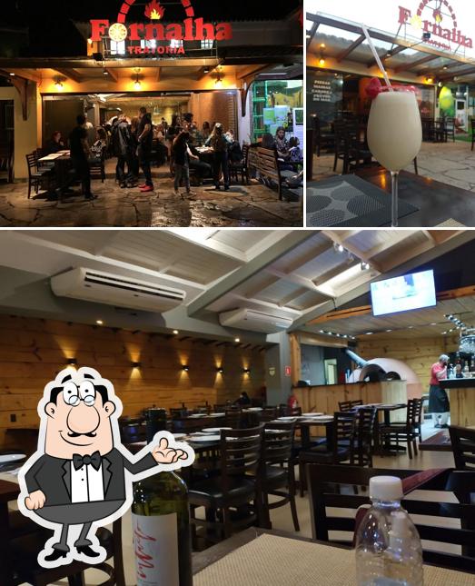 O interior do Fornalha Tratoria