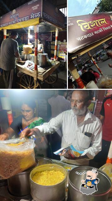 Food at Vishal Matki Bhel