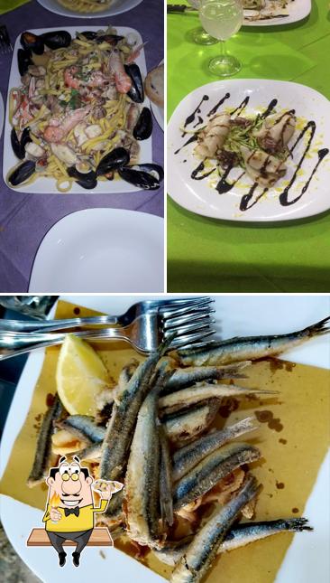 Prenditi la cucina di mare a Caffè 1/2 Notte