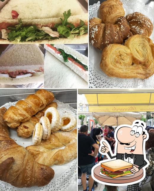 Prenditi un panino a Gelateria Riccardo