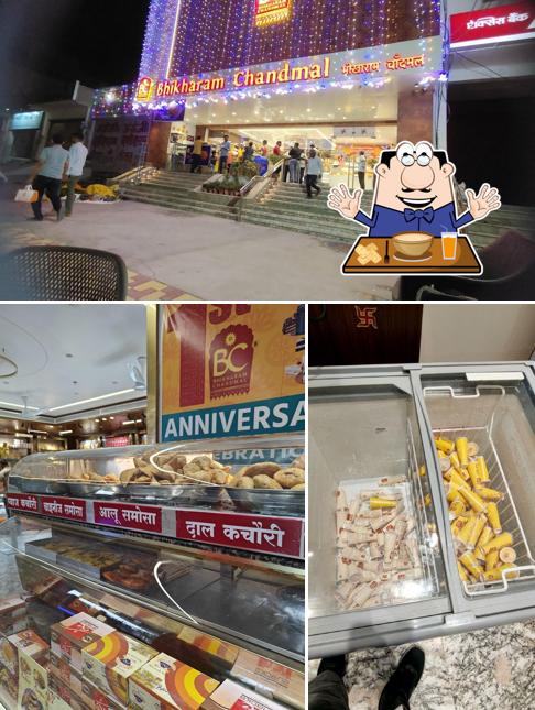 Take a look at the picture depicting food and interior at Bhikharam Chandmal Bhujaiwala Pvt Ltd