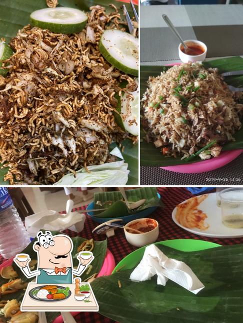 Food at GOODISH CAFE