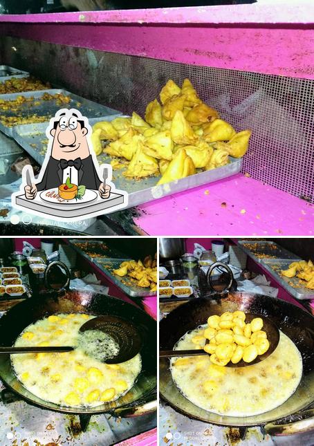 Pradeep Chat Bhandar