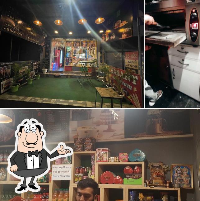 The interior of Snackers