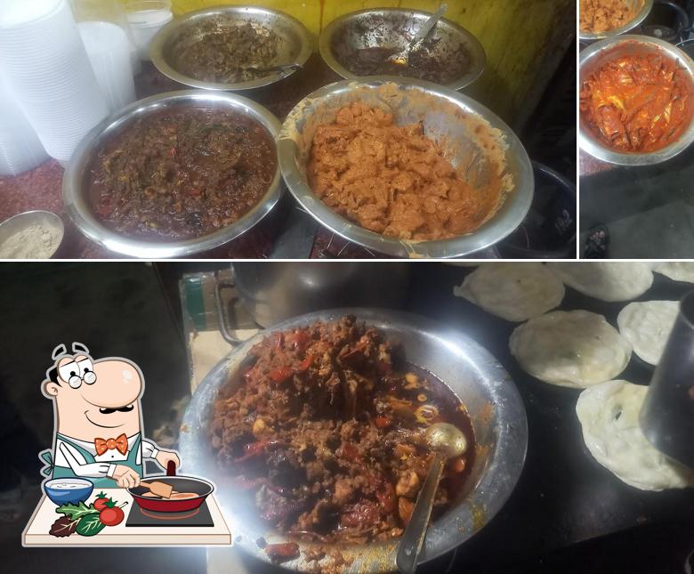 Chicken curry at Sri Dhanalakshmi Karaikudi Chettinadu Mess
