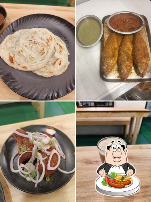 Food at Thakazhi Pedika - Restaurant