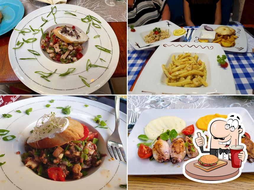 Ordina un hamburger a Citta Vecchia