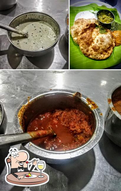 Food at Hotel Raj Bavan
