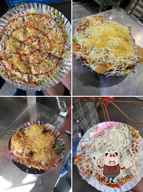 Food at Rajubhai Na Ghughra