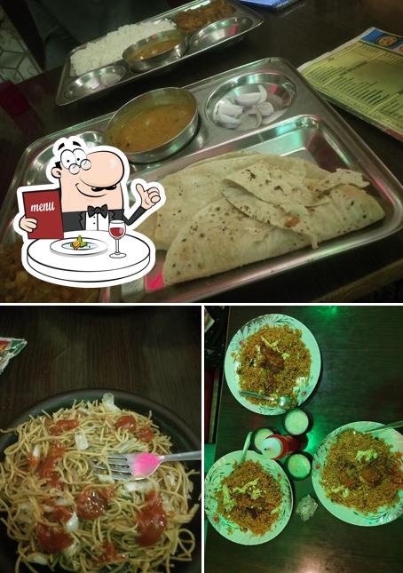 Food at A GREEN HILLS Faimly Restaurant