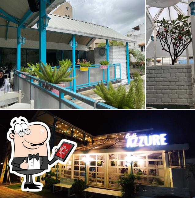 The exterior of Cafe Azzure