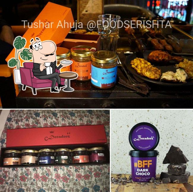 The interior of Decadenz