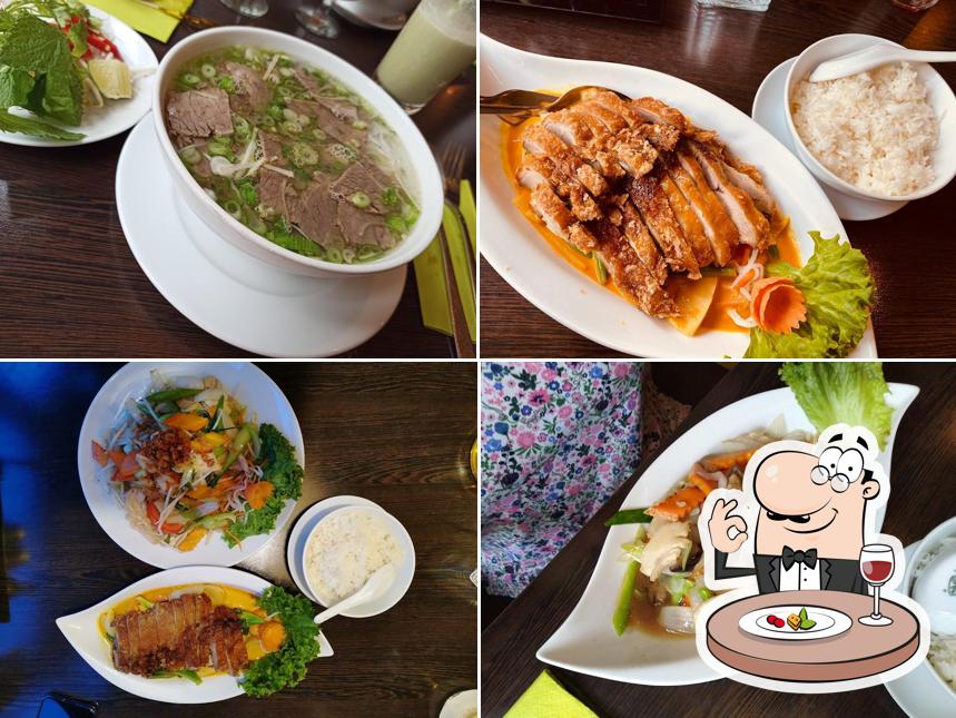 "Phố Việt" Restaurant & Bar