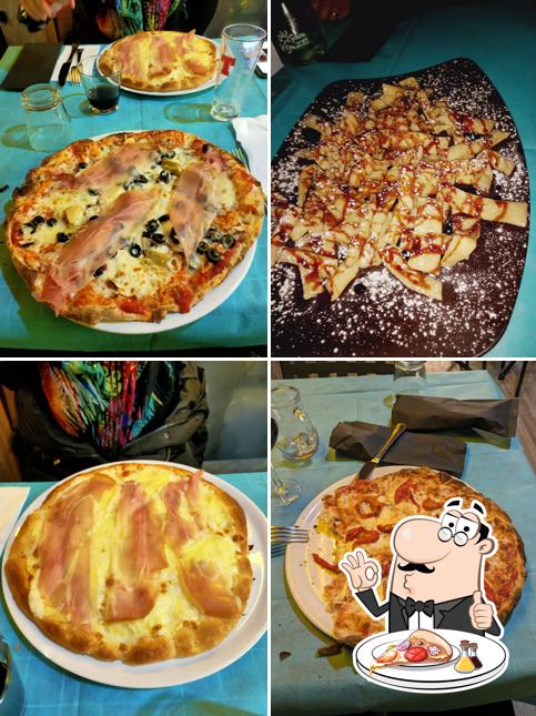 Scegli una pizza a Pizzeria la Tana