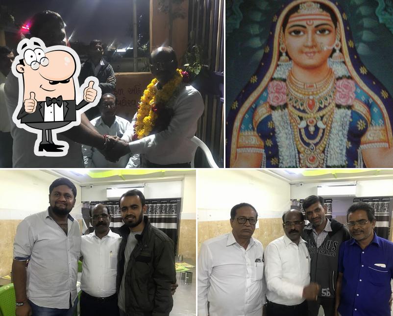 Jay Khodiyar Bhajiya House