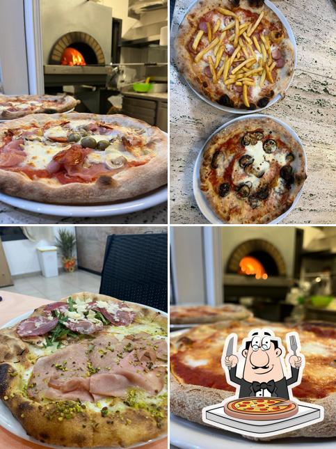 Ordina tra le svariate varianti di pizza