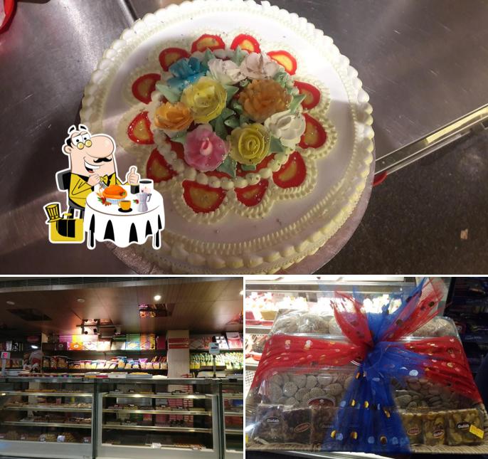 Food at Gulab Sweets