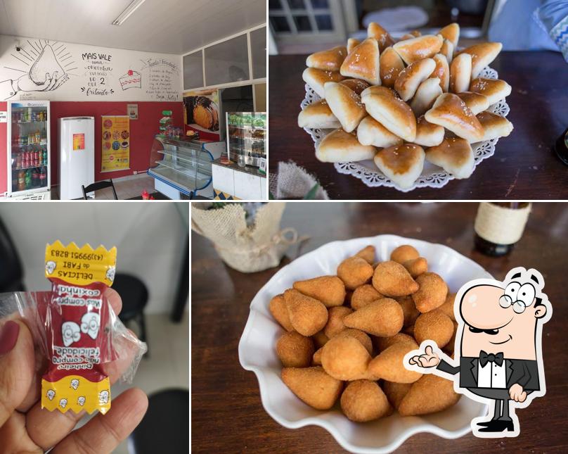 O interior do Delícias da Fabi - Doces & Salgados