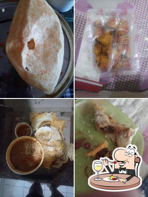 Food at Hira Sweets