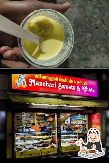 Food at Manohari Sweets And Chat