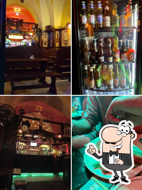 Dai un'occhiata agli interni di Civico 32 pub