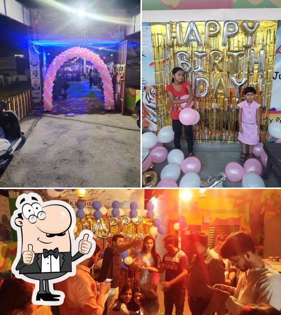 Here's a picture of Jungle Hut