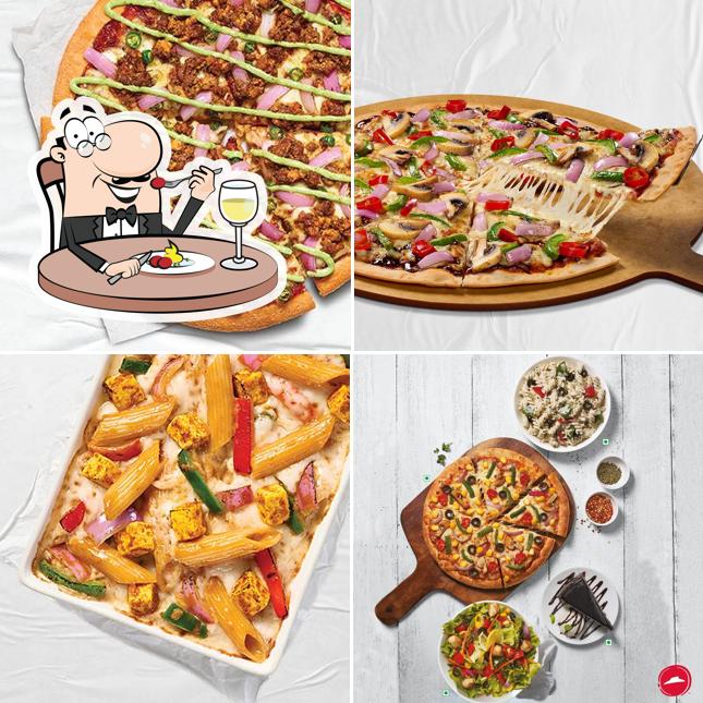 Food at Pizza Hut Capital Mall Nalasopara, Mumbai