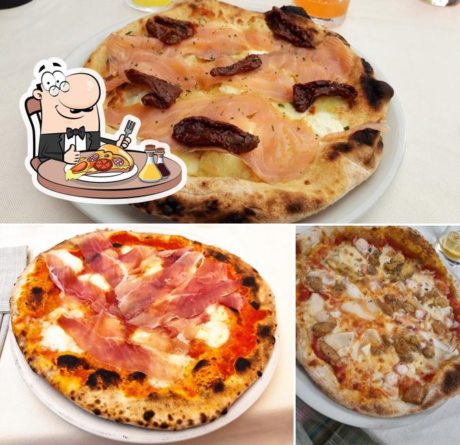 A Ristorante Villa Eire - Ristorante con pizza, puoi goderti una bella pizza
