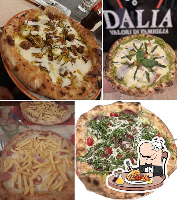 A Pizzeria Dalia Valori di Famiglia, puoi assaggiare una bella pizza