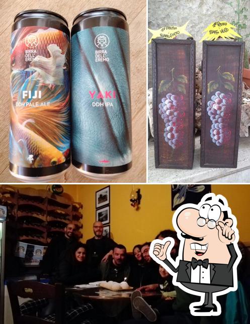 La immagine di interni e cibo da La Fraschetta