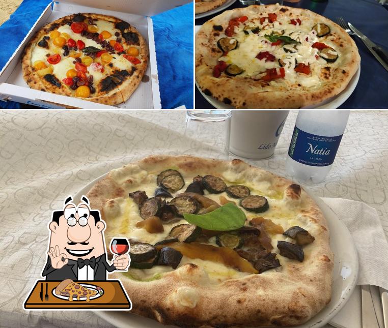 A Lido "Miramare"-Spiaggia di Serapo-Gaeta, puoi goderti una bella pizza