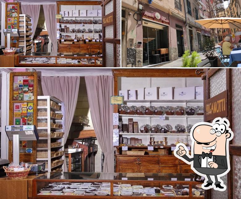 Gli interni di Cioccolateria Romeo Viganotti
