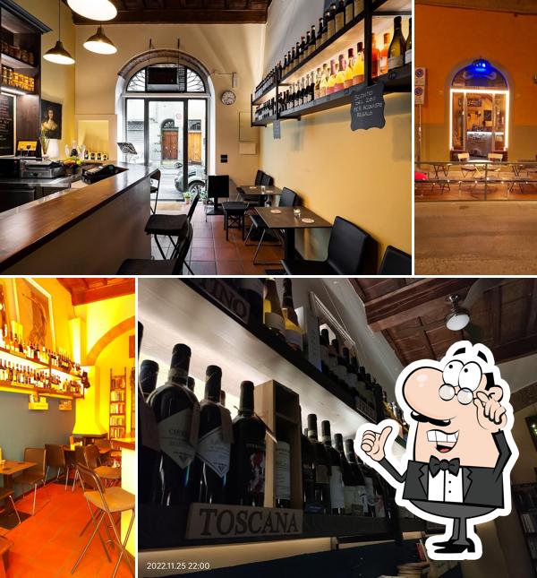 Siediti a un tavolo di Bar Nici