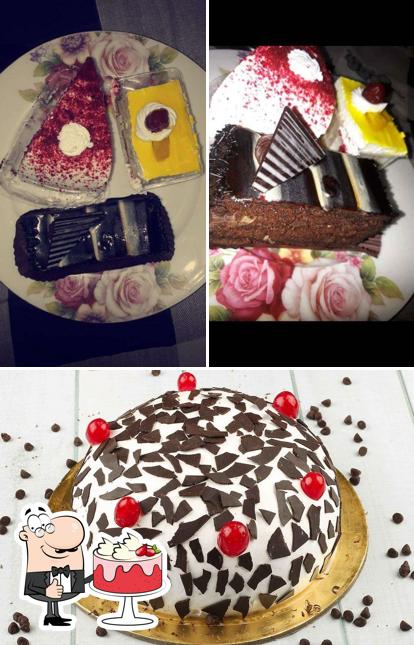 Red velvet cake at Monginis