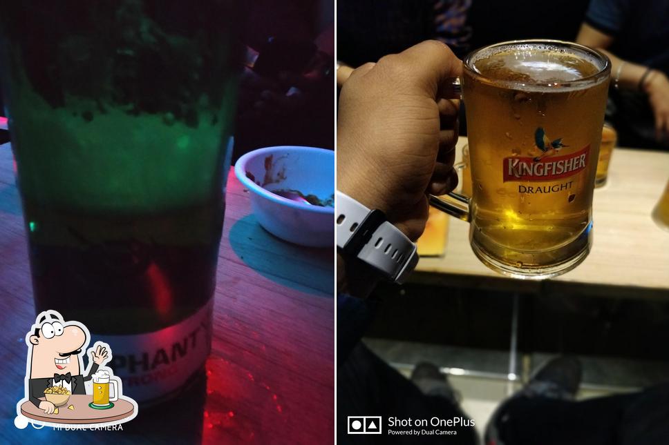 Order a pint of light or dark beer