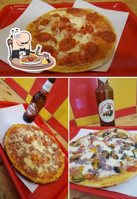 Prova una pizza a Angelino's La Pizza di Manera Mario