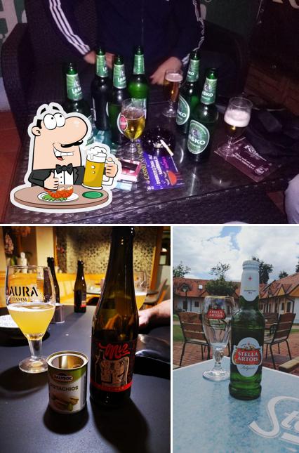 Puoi goderti un rinfrescante bicchiere di birra chiara o scura