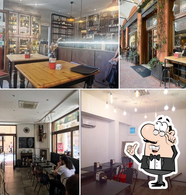 Siediti a un tavolo di Corner Bar