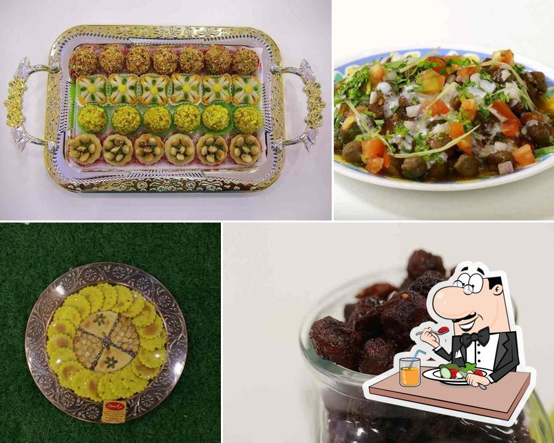 Meals at Namotsav