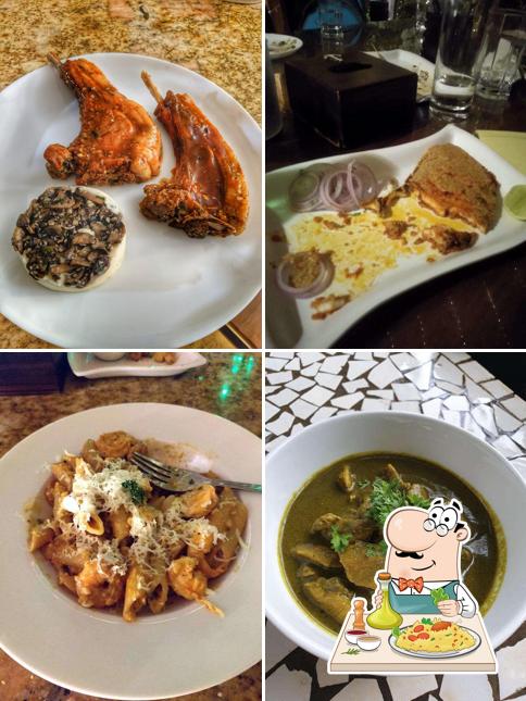 Meals at 7 Short 1 Long Restaurant