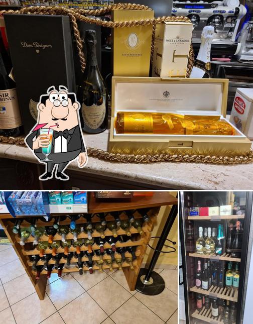 Prenditi un drink dal menu