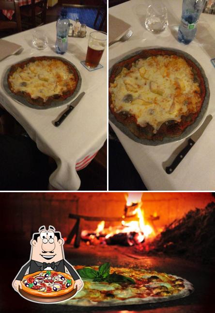 Scegli una pizza a Hostaria da Edo - Trattoria, Pizzeria, Casa Vacanze