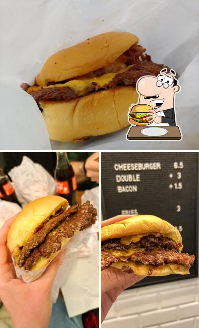 Hamburger al Smashy - Smash Burgers & Fries
