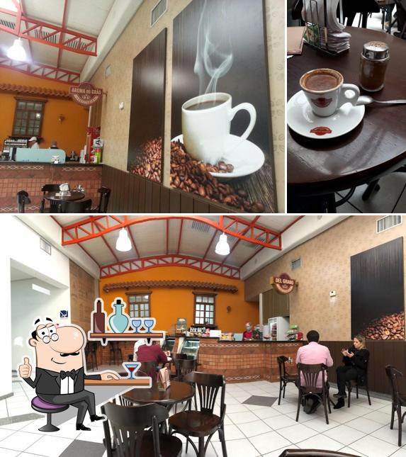 Veja imagens do interior do Cafeteria Del Grano (Videira Shopping)