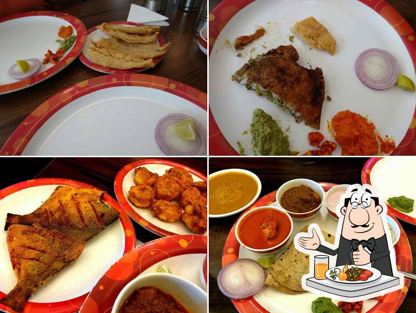 Food at Fish Curry Rice