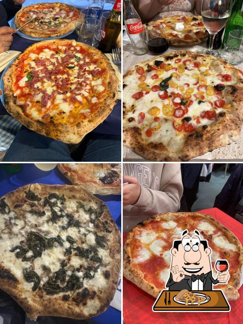 Ordina una pizza a Il mio viaggio a Napoli